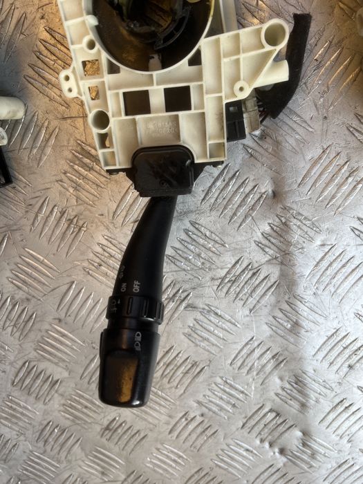 Переключатель поворотов дворников Киа черато kia cerato 08год