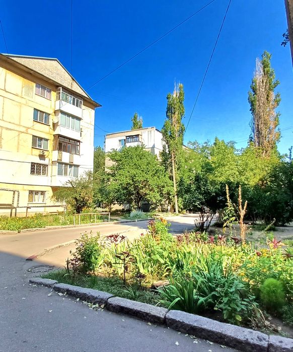 Продам 1 комнатную квартиру на 2/5 в ЦЕНТРЕ / Садовая