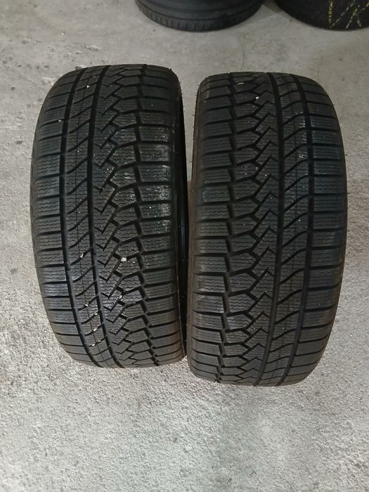 2 Pneus 225/40R19 seminovos