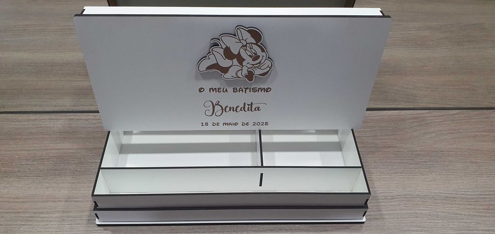 Caixa de batismo personalizada