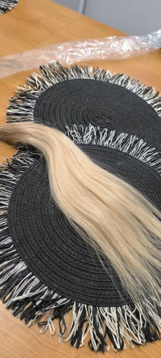 Włosy jasny blond Dziewicze