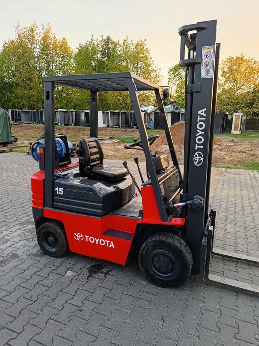 Sprzedam wózek widłowy toyote udźwig 1 8 tony yote 1,5 tony
