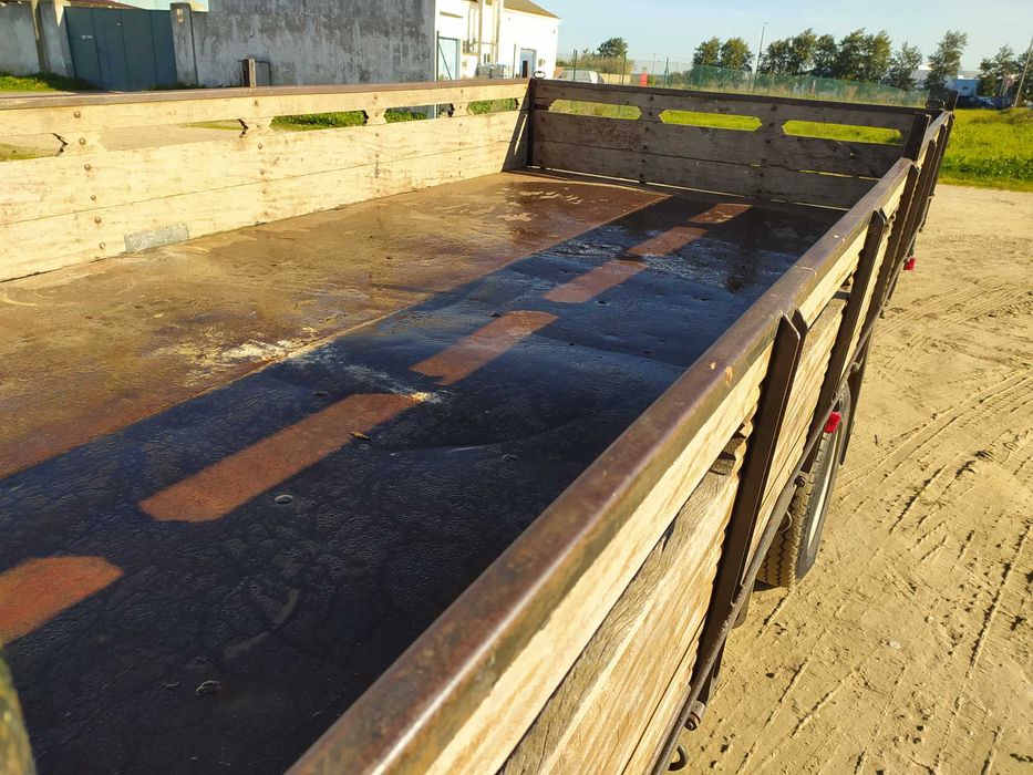 Aluguer de Carrinha de Caixa Aberta