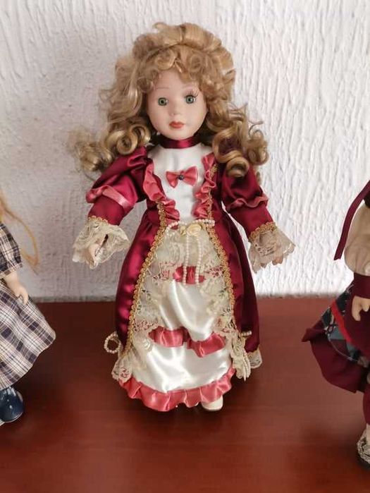 Bonecas Porcelana com Suporte