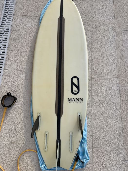 Prancha de Surf No-Brainer Mannkine + LFT 5’6” | 28,7L