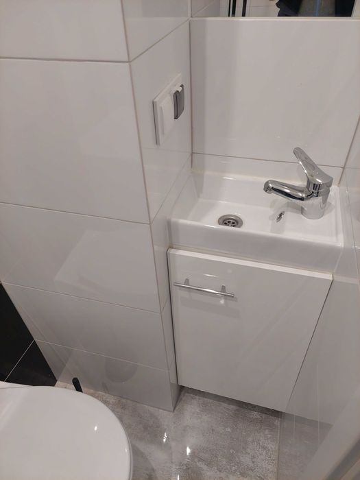 wynajmę mieszkanie (kawalerka) w Lublinie na ul.Szarych Szeregów.jest blisko do centrum miasta,oraz do  szkół akademickich.