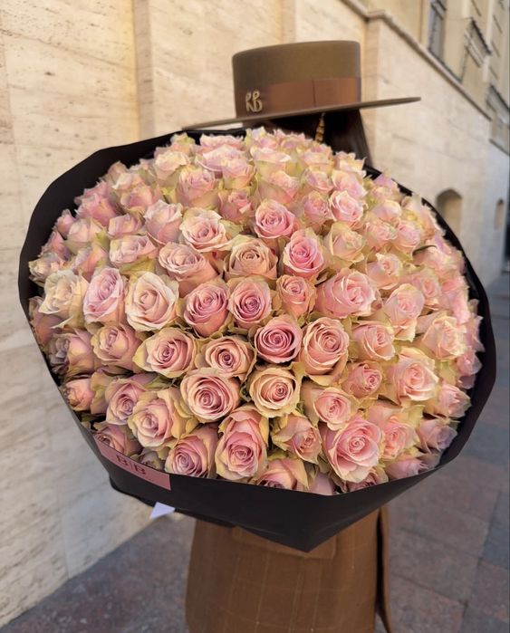 свіжий букет троянд