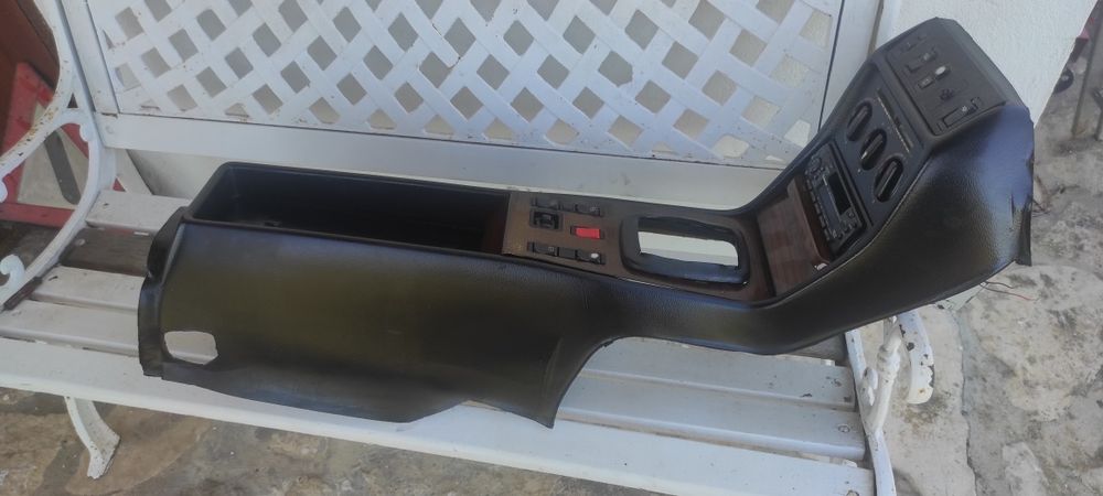 Mercede W123 consola central com madeiras