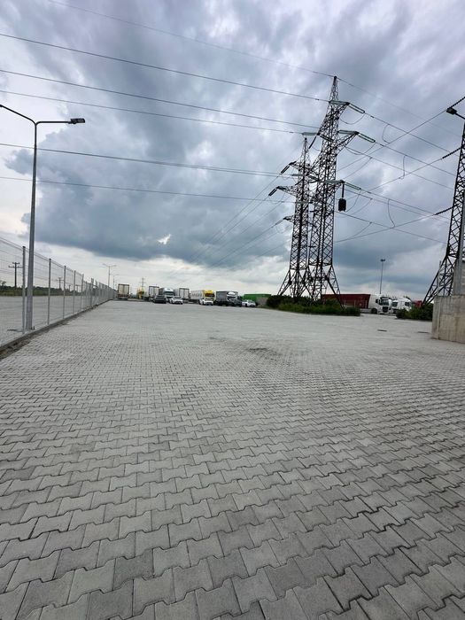 Оренда 2 комерційних будівель під сертифікацію авто вул Тополина Муроване