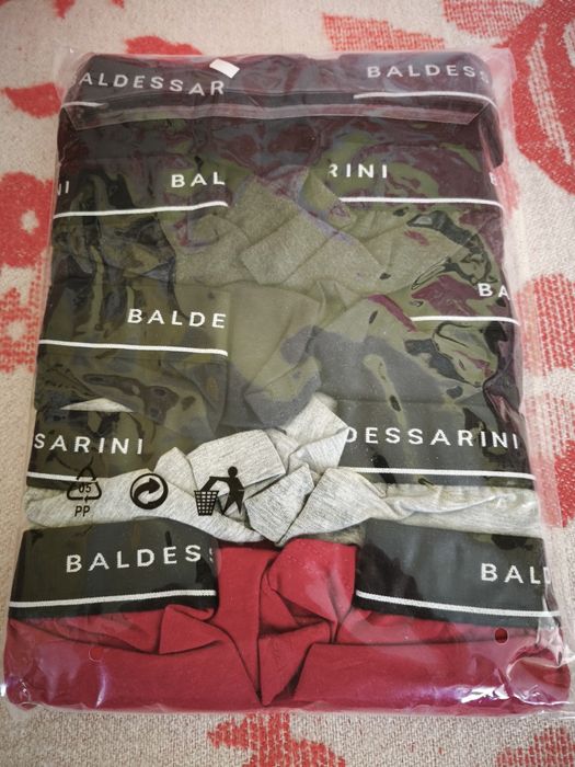 Baldessarini bokserki 5 szt. r.  L nowe