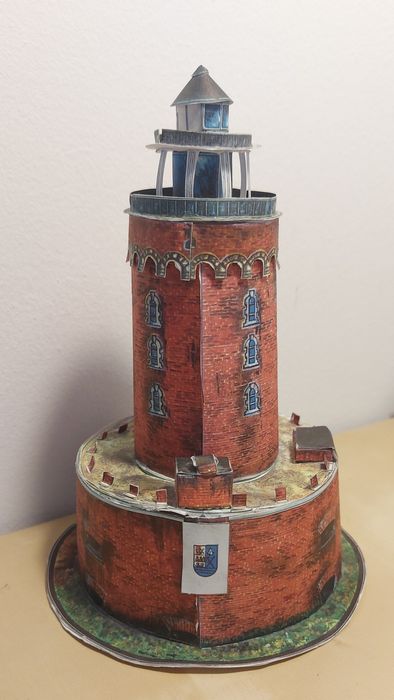 Dekoracja: Papierowa latarnia morska Kołobrzeg