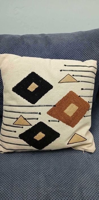 Ręcznie szyta poduszka dekoracyjna