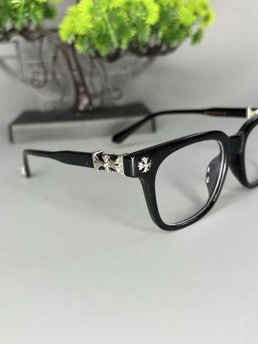 Okulary Chrome Hearts w dobrym stanie