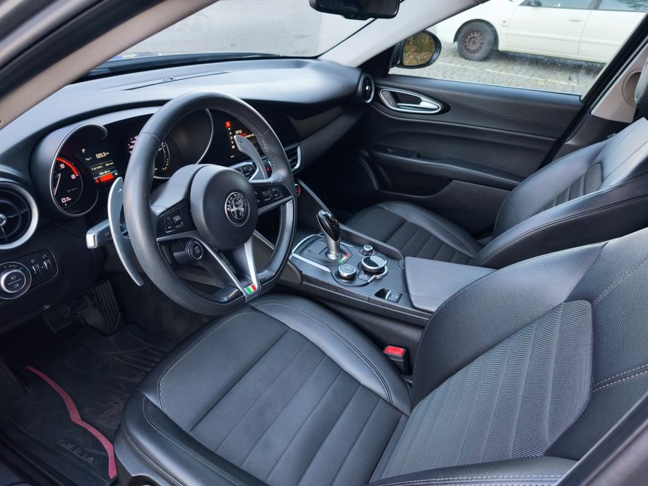 ALFA GIULIA 2.2 180CV NACIONAL