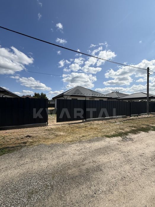 Продаж нового будинку в Дмитрівці