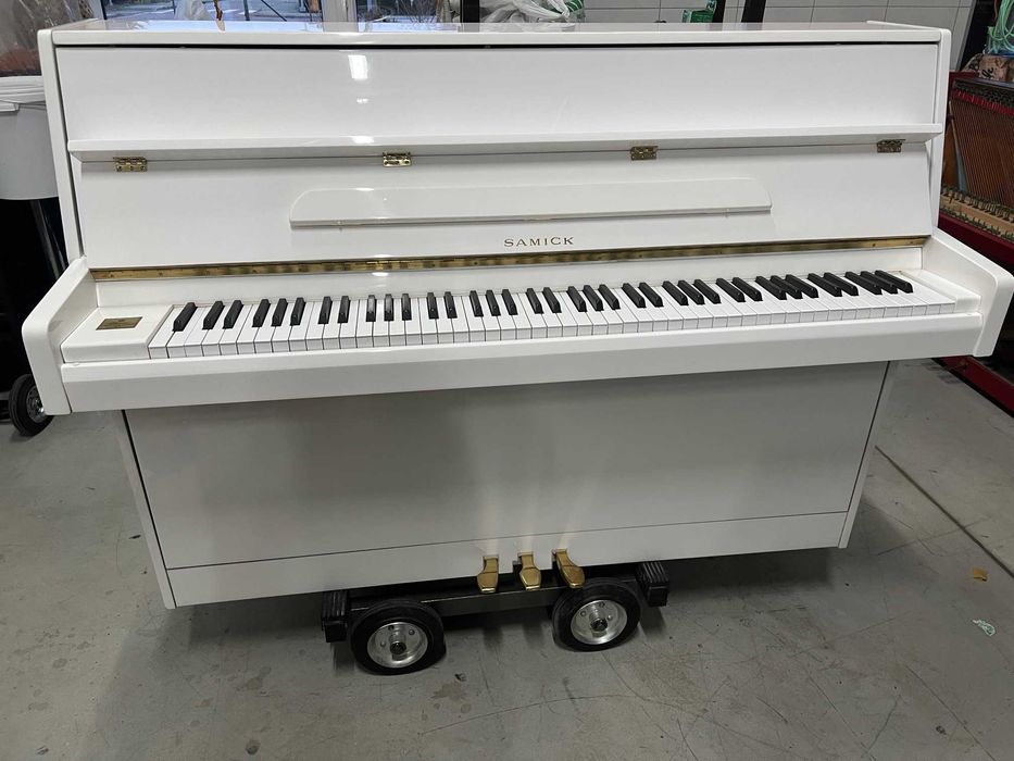 Pianino SAMICK biale,wysoki polysk