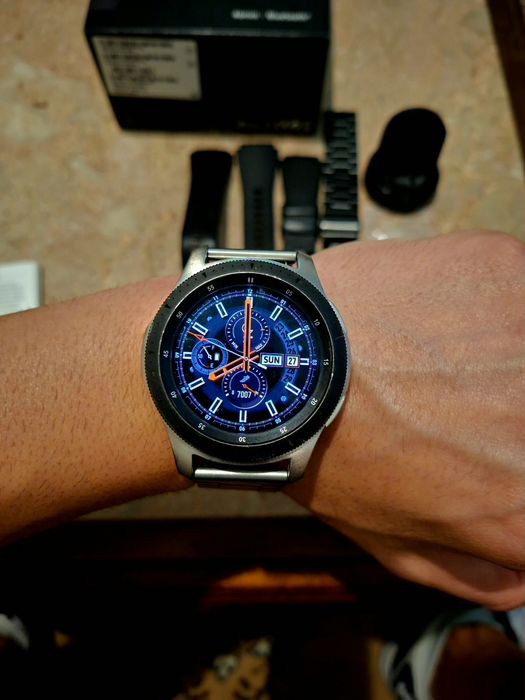Samsung Galaxy Watch 46mm Silver (Bluetooth) – Usado em Ótimo Estado + Extras