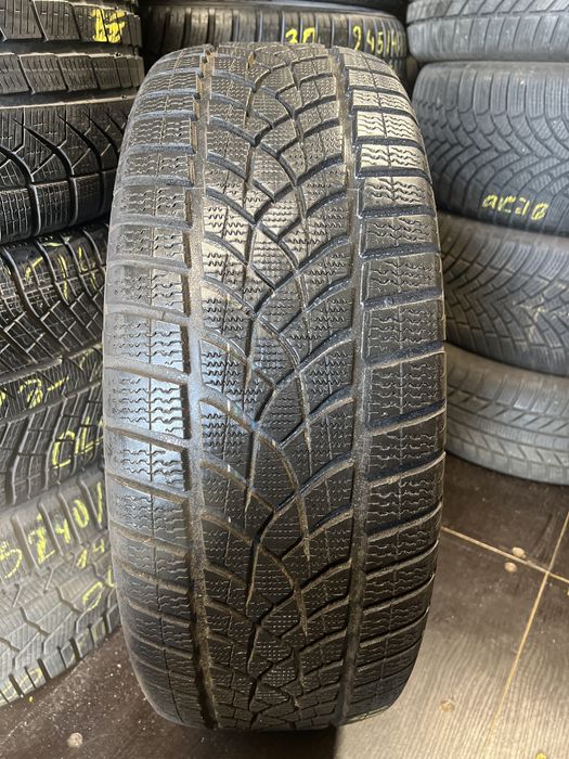 #Opona Goodyear UltraGrip preformance 235/55/18 pojedynka