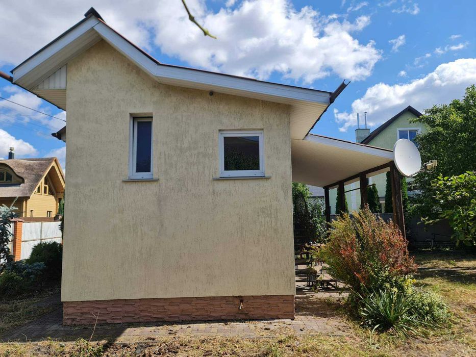 Продам будинок, Русанівські сади, вул. 3-тя Садова, чудовий стан, все залишається в будинку .
