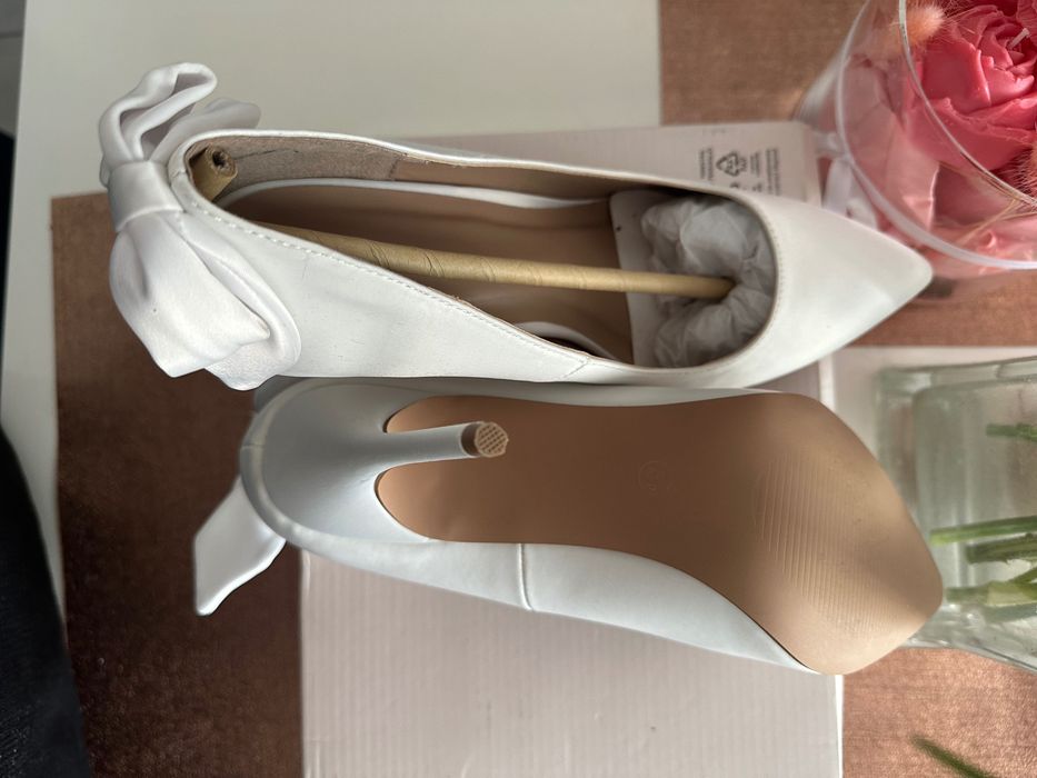 Buty ślubne r.41 z kokardką