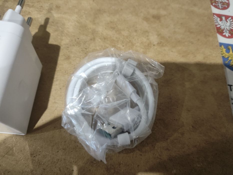 2 ładowarki do oppo, kable 1m