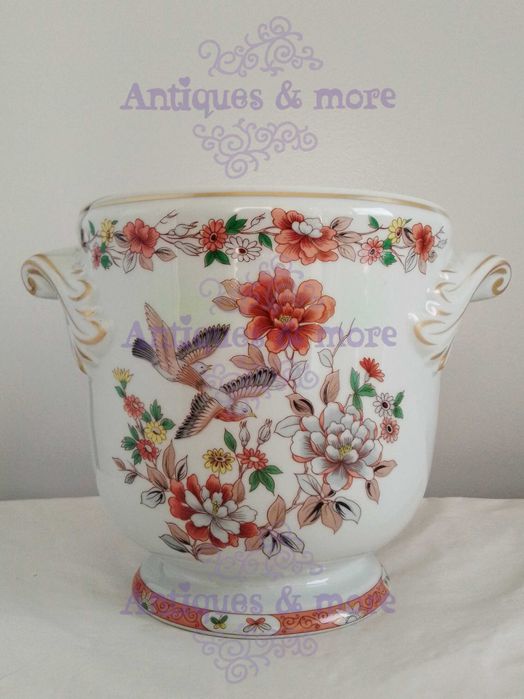 Cachepot em Porcelana, Magnólia, Vista Alegre.