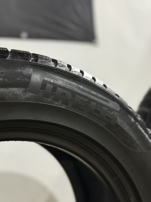 Зимова гума 225/60 R17
