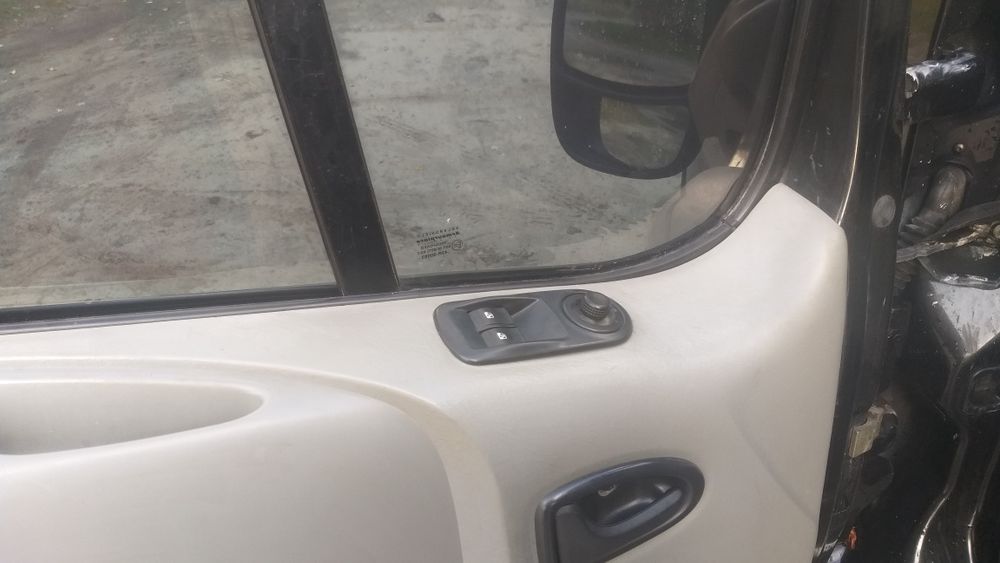 Продам Renault Trafic