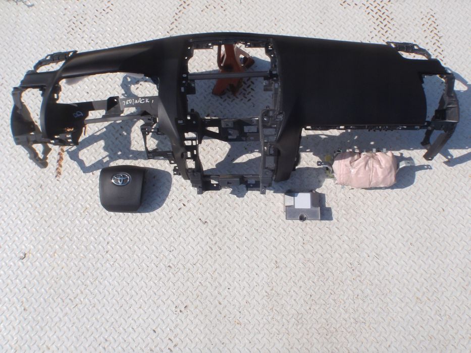 toyota land cruiser 150 deska konsola poduszki