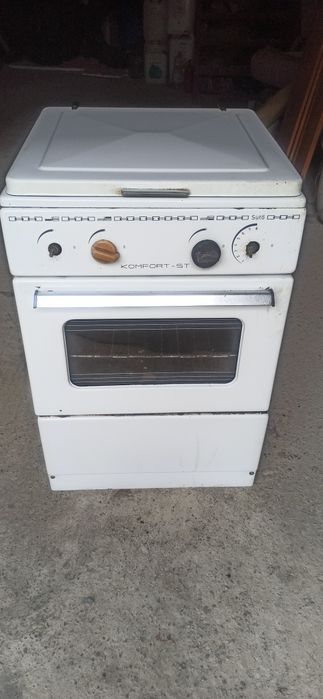 Газова плита з духовкою