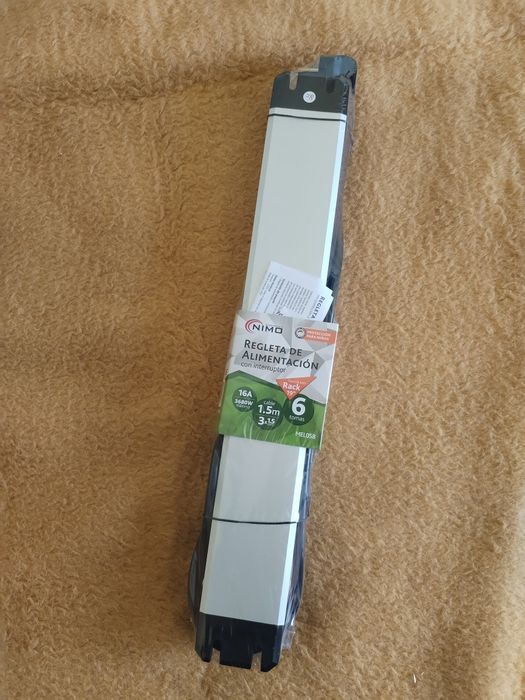 Tomada tripla 6 entr