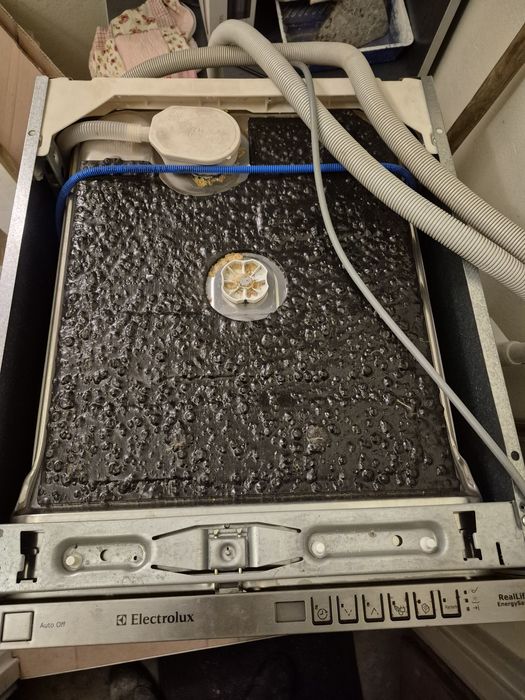 Zmywarka ELECTEOLUX ESL47710R na części