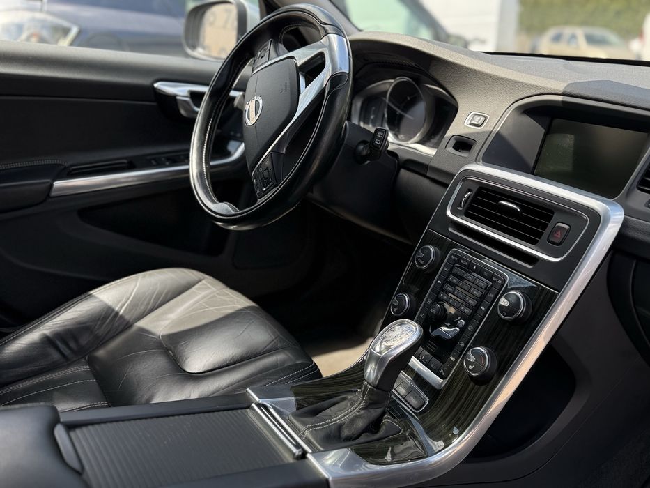 Volvo v 60 2.4 d-hybryd