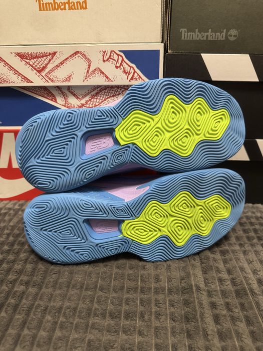 Баскетбольні кросівки 42,5(27см) New Balance Two WXY V5 оригінал