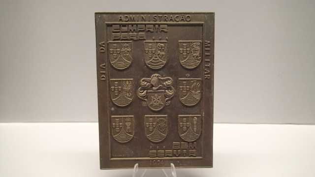 Placa de Bronze do Dia da Administração Militar