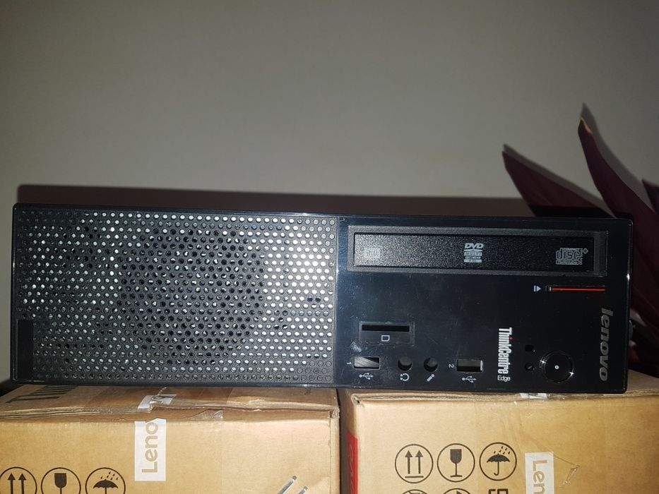 Lenovo ThinkCenter Edge 72 Desktop