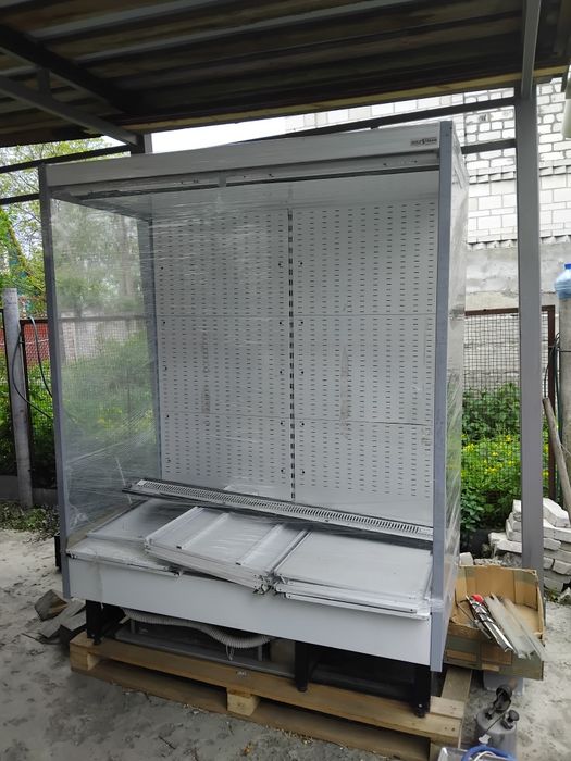 Продам ходільну вітрину