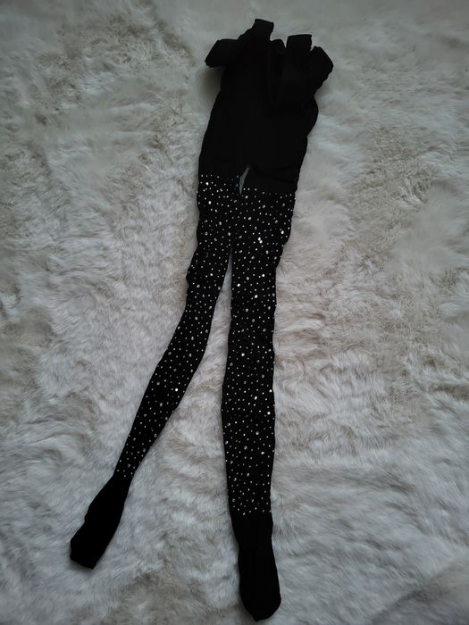 Czarne rajstopy z cyrkoniami kabaretki