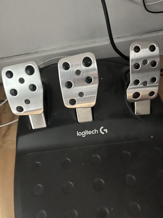 Kierownica logitech g29