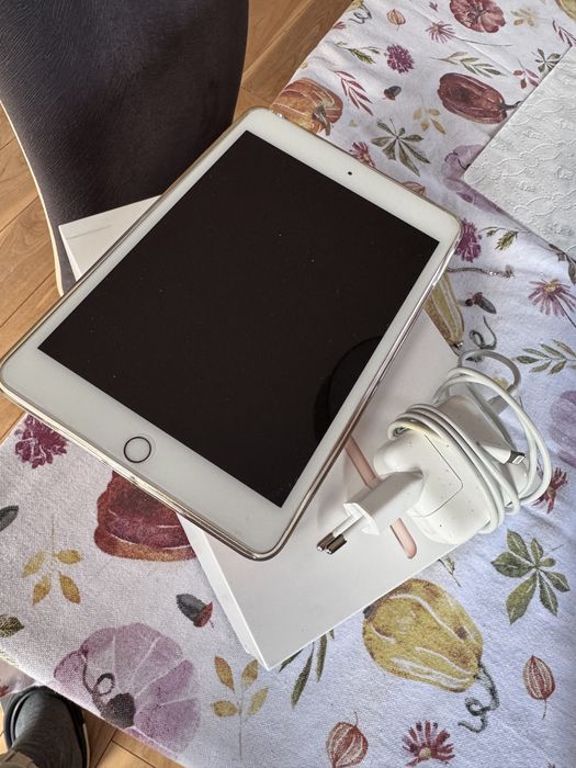 Ipad mini 5 64gb ładowarka, super stan