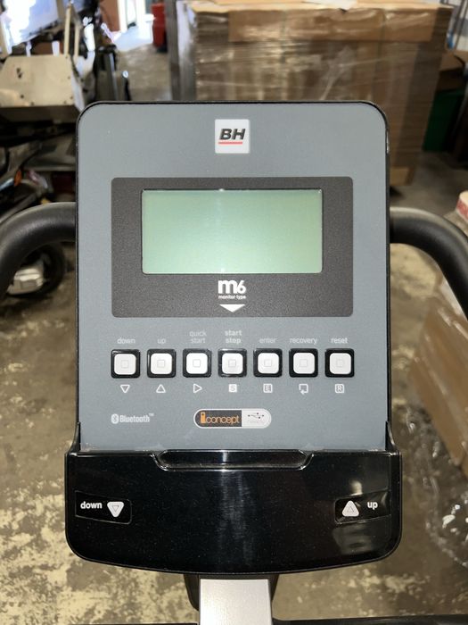 Bicicleta Estática BH Carbon Bike Dual – M6 Monitor