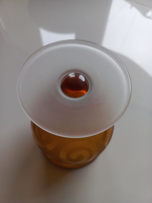 Wazon kielich na stopie