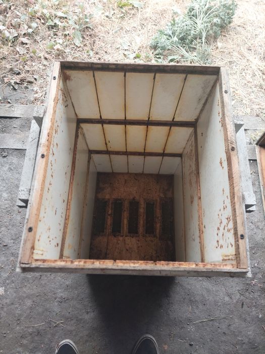 Улик из 3-х корпусов, многоуровневый, многоярусный, многокорпусной