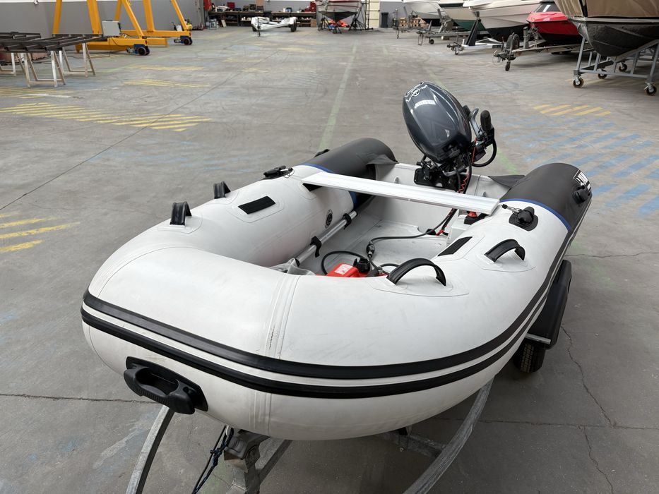 YAM 270TAF + Yamaha F9.9