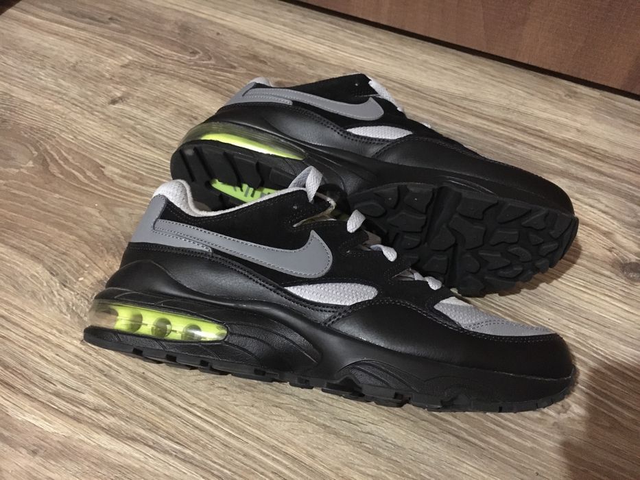Продам кросівки Nike air max