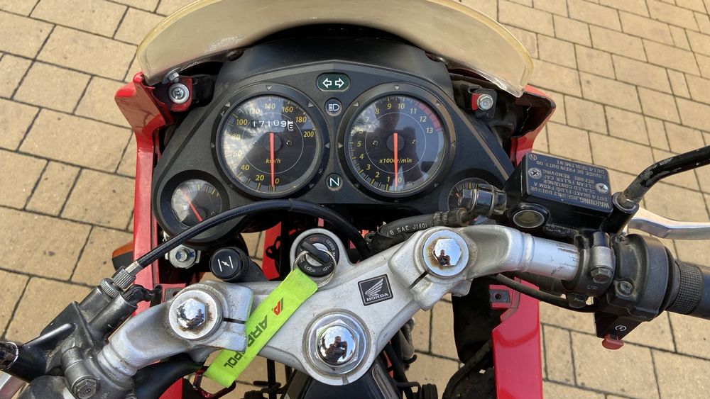 Honda  CBR 125 R