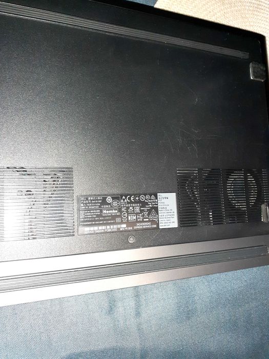 Laptop gamingowy Dell 4K