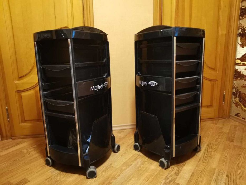 Візок перукарський чорний