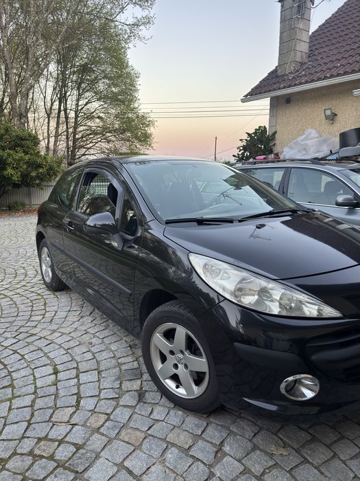 Peugeot 207 comercial
