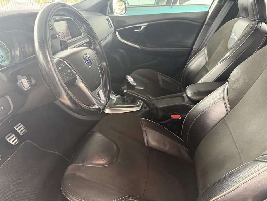 Volvo V40 1.6 d2 R-Design